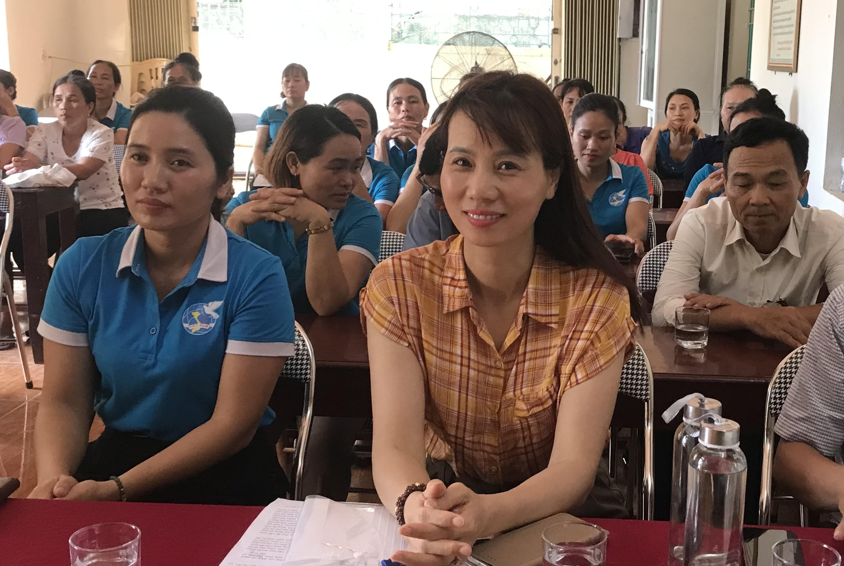 Các đại biểu về dự lễ ra mắt câu lạc bộ 5 có, 3 sạch