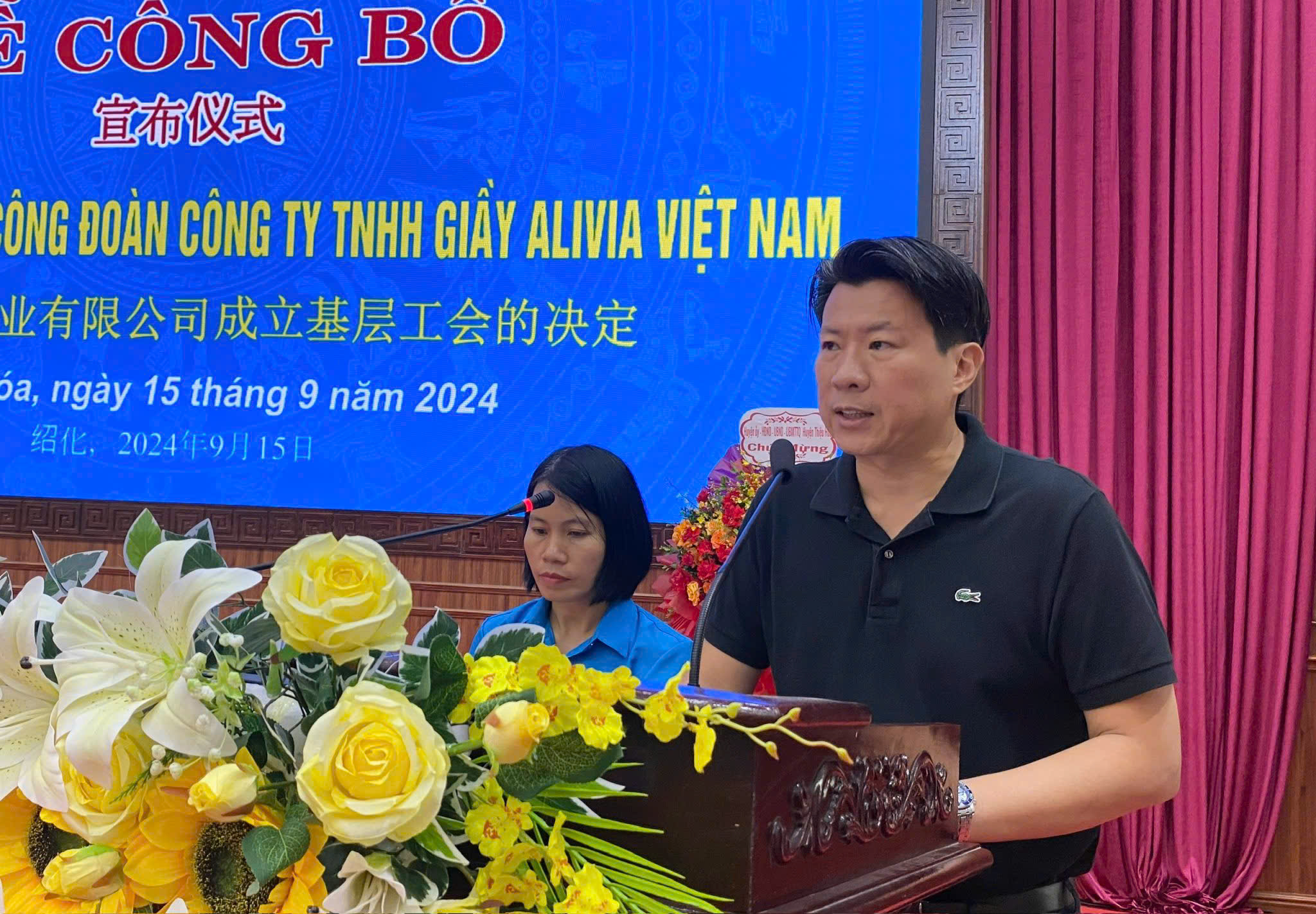 Ông Chen Bruce đại diện lãnh đạo công ty phát biểu tại buổi lễ