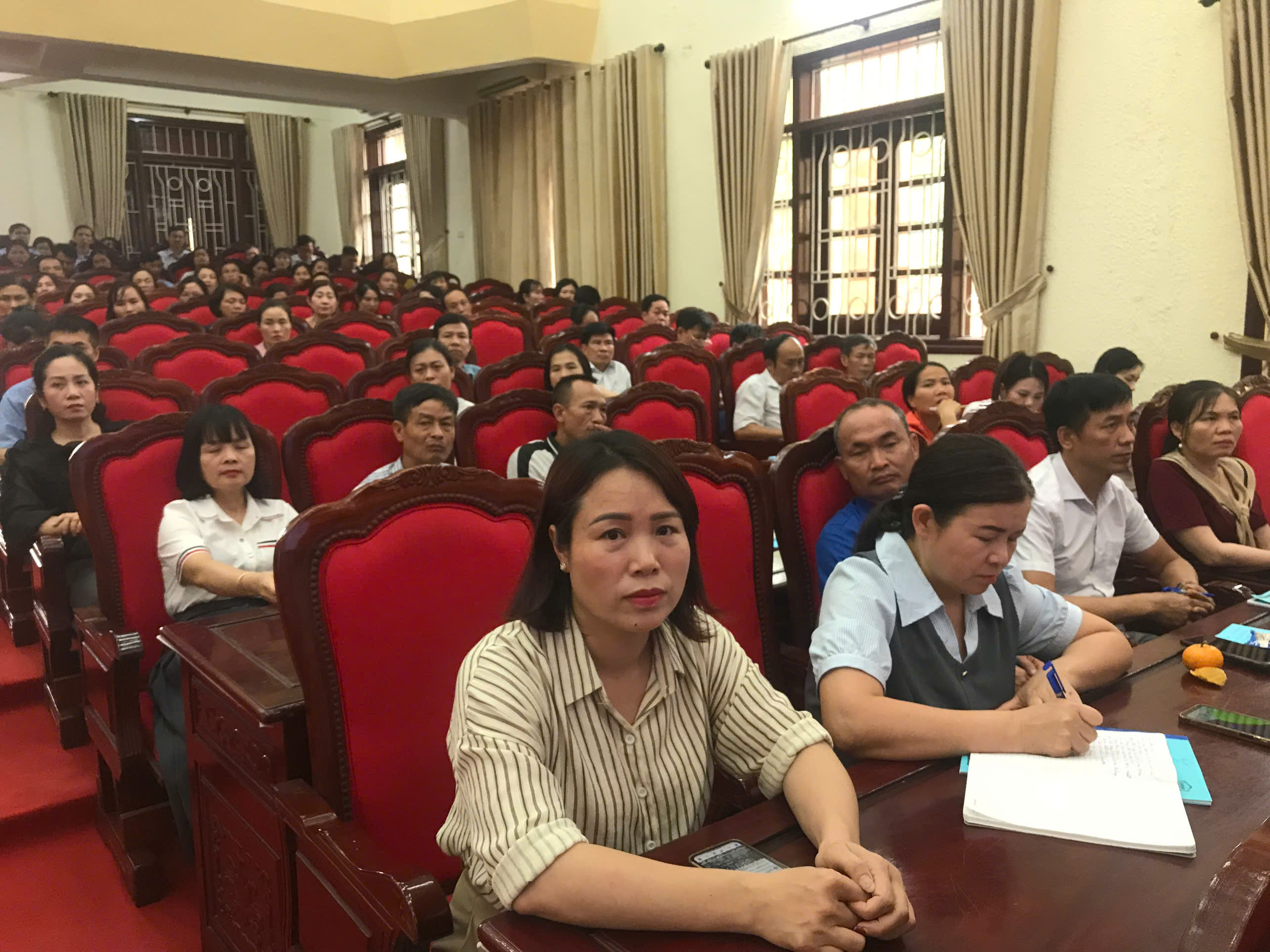 Các cán bộ, giáo viên tham gia tập huấn