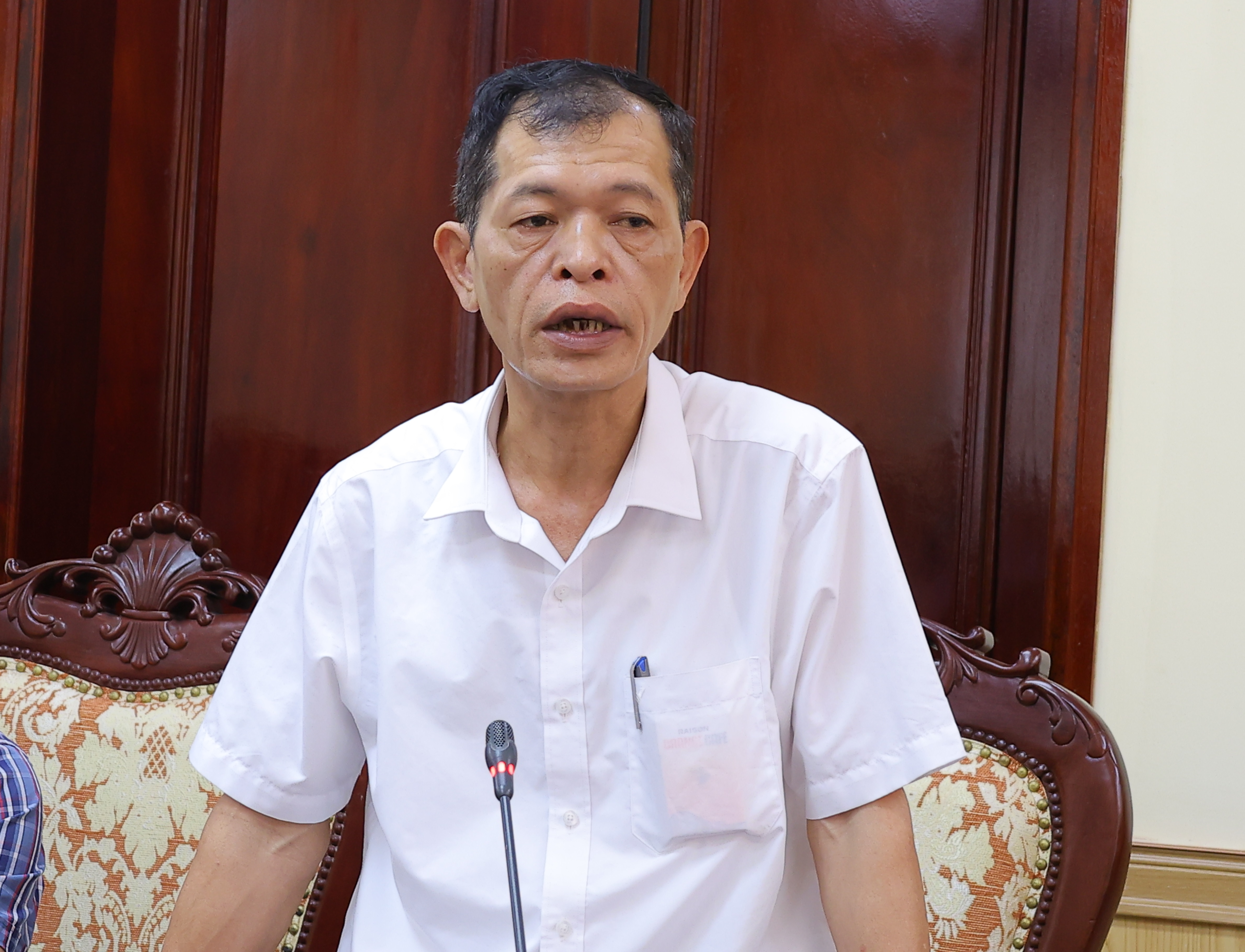 Phó Chủ tịch HĐND Nguyễn Văn Phúc phát biểu tại hội nghị