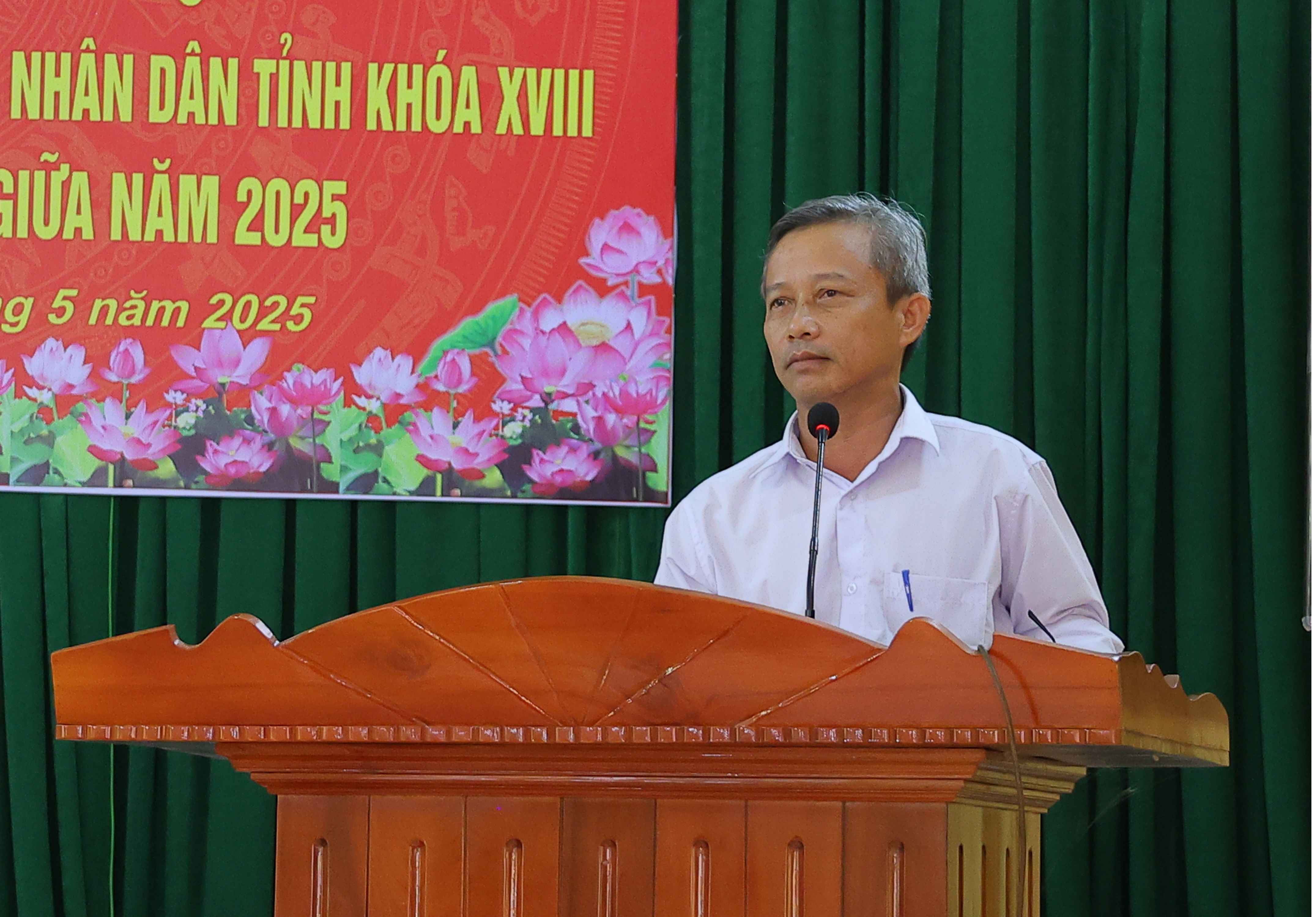 Cử tri đề xuất, kiến nghị tại hội nghị tiếp xúc