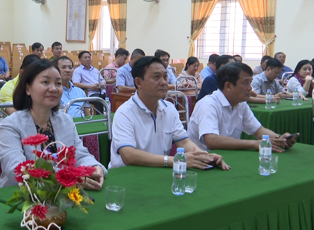 Lãnh đạo tỉnh Bình Dương tham dự chương trình