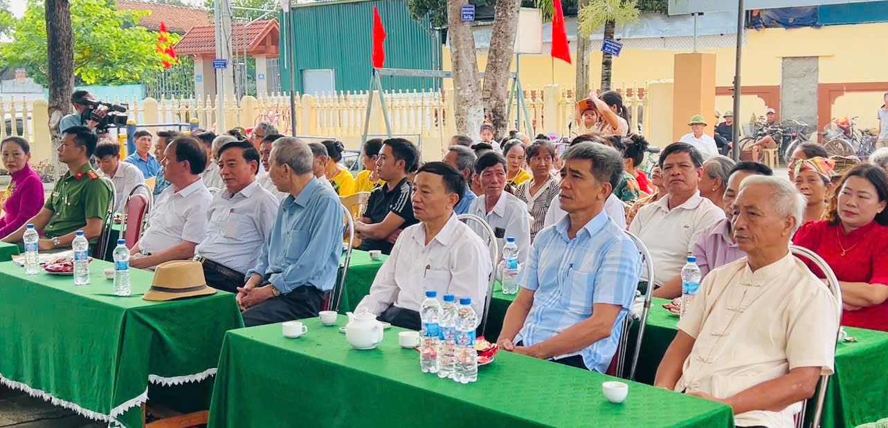 Các đại biểu tham dự