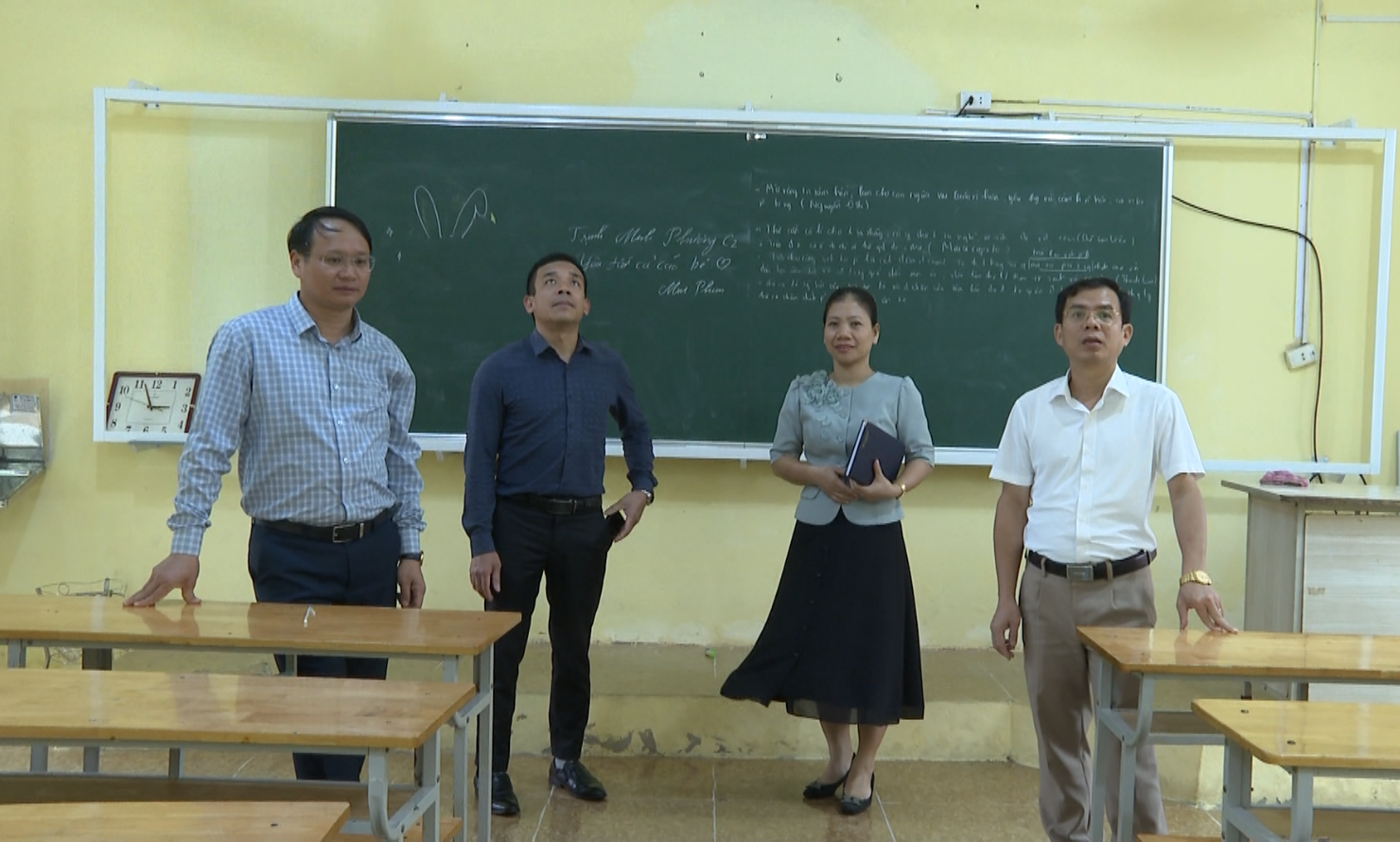 Kiểm tra tại hội đồng thi trường THPT Nguyễn Quán Nho