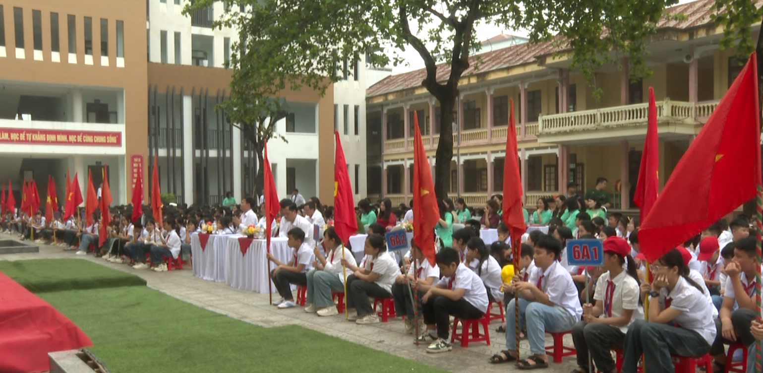 820 học sinh của nhà trường tham dự Lễ bế giảng nam học 2024- 2025