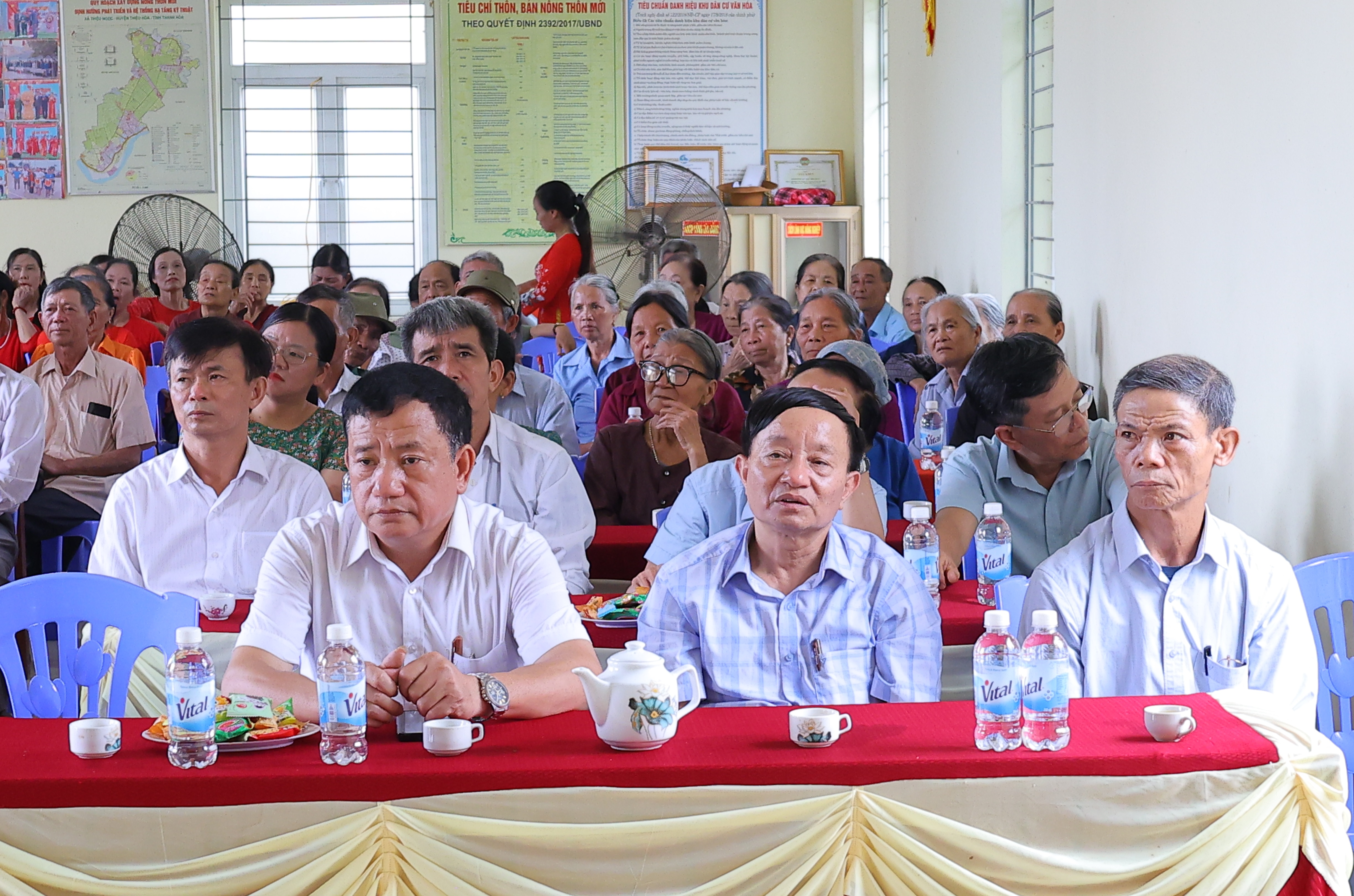 Đại biểu dự buổi lễ