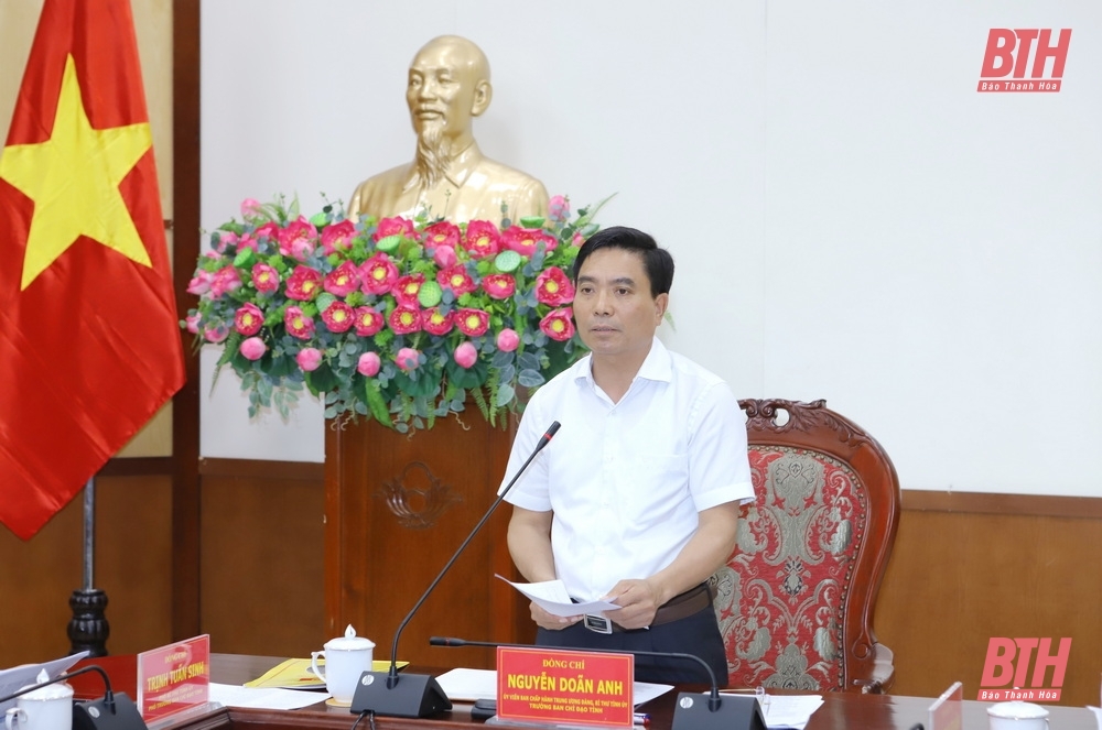 Bí thư Tỉnh ủy Nguyễn Doãn Anh chủ trì hội nghị