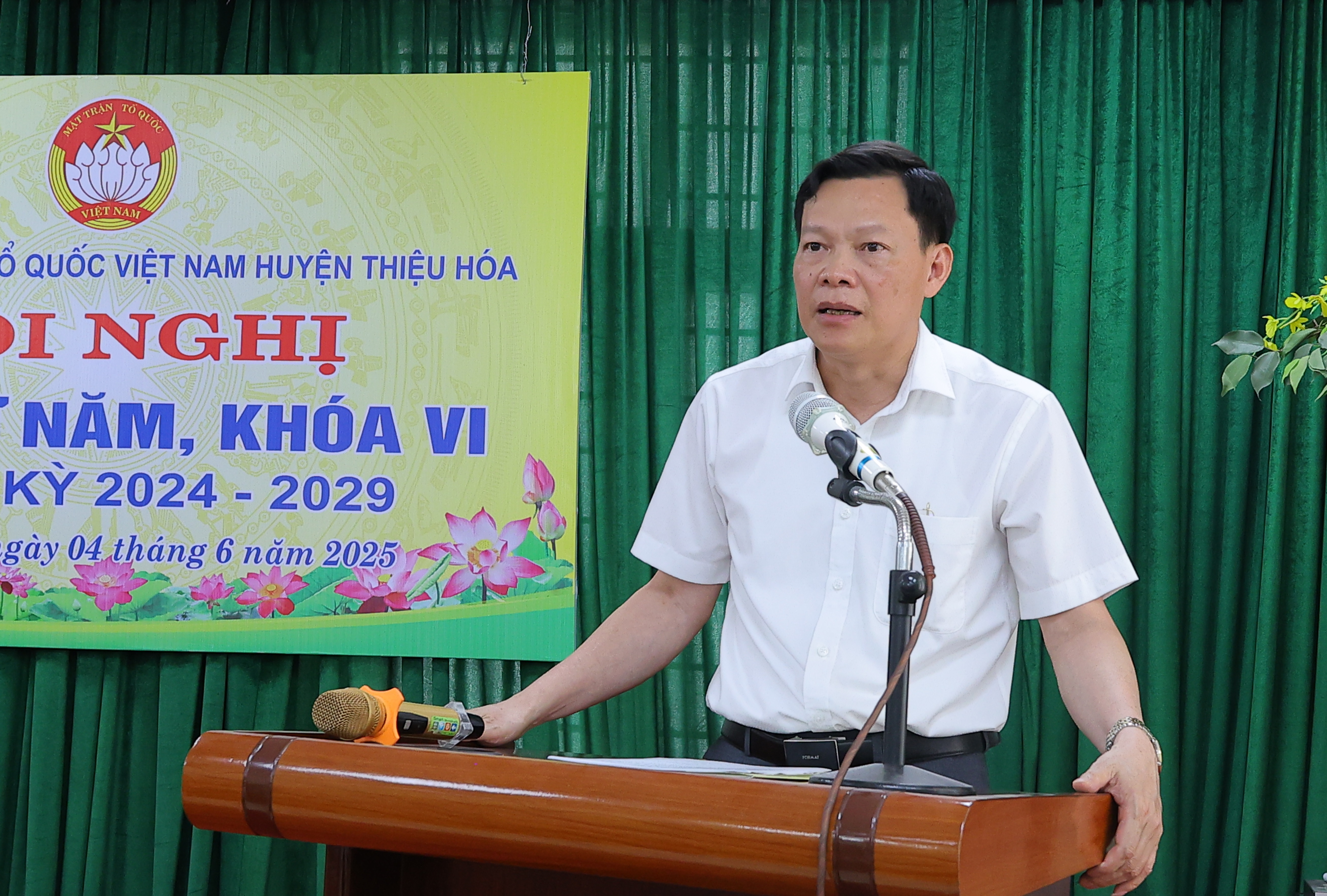 Chủ tịch MTTQ Nguyễn Xuân Lai khai mạc và chủ trì hội nghị