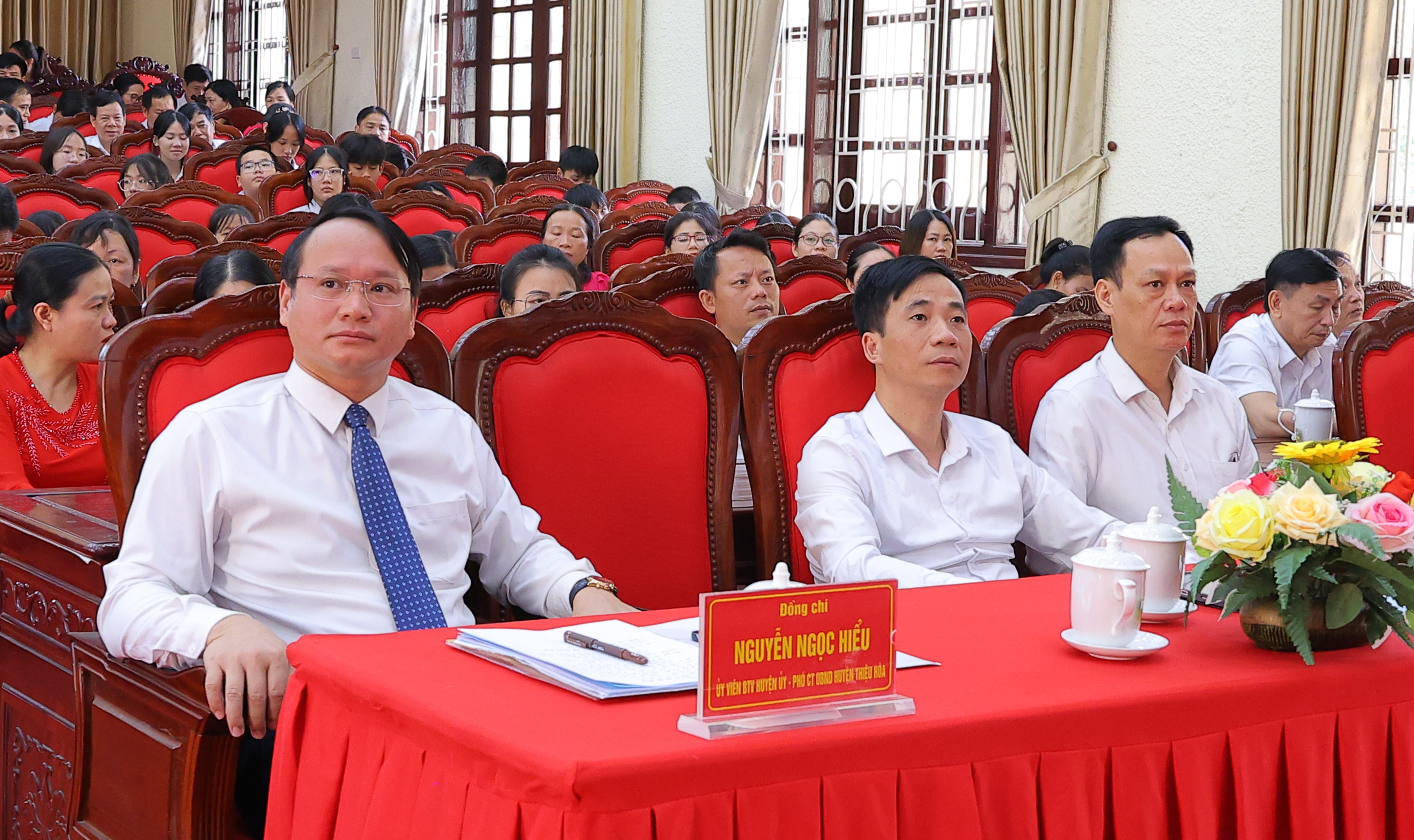 Đại biểu dự hội nghị