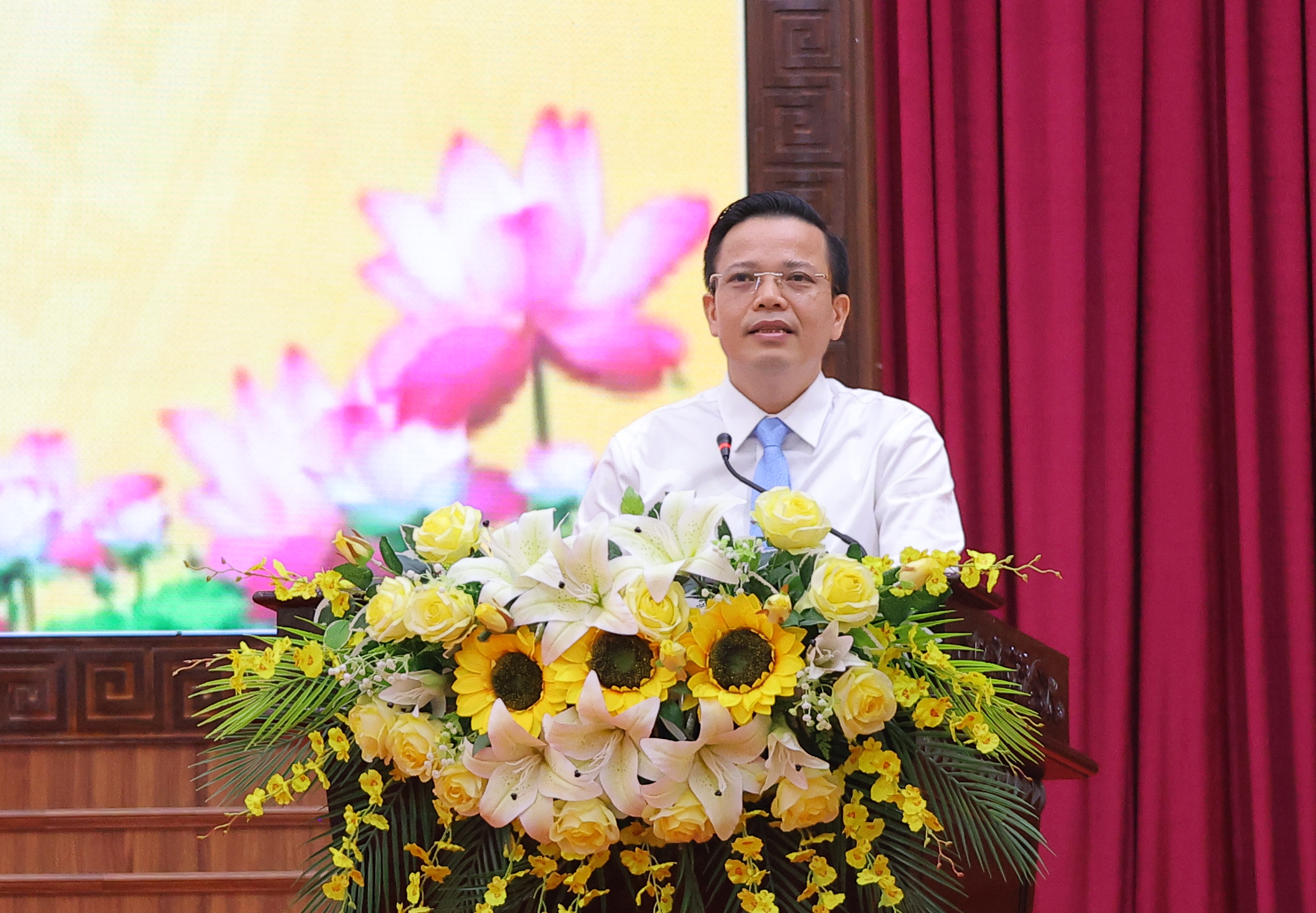Chủ tịch UBND huyện Hoàng Trọng Cường phát biểu chỉ đạo tại hội nghị