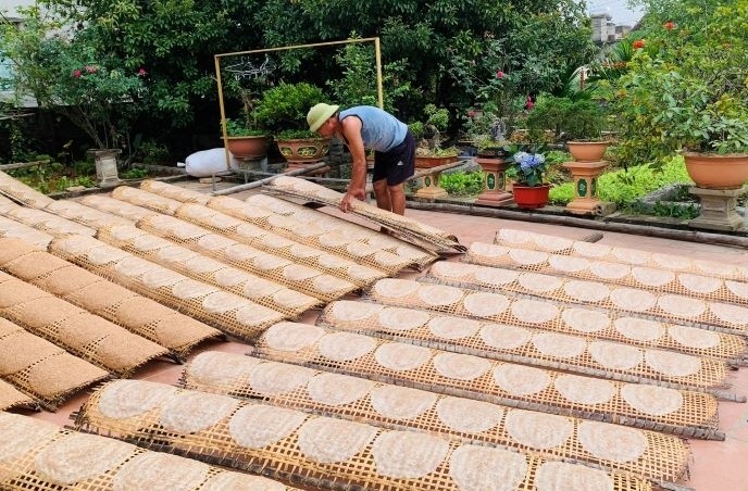 Nghề làm bánh đa ở thôn Đắc Châu 1