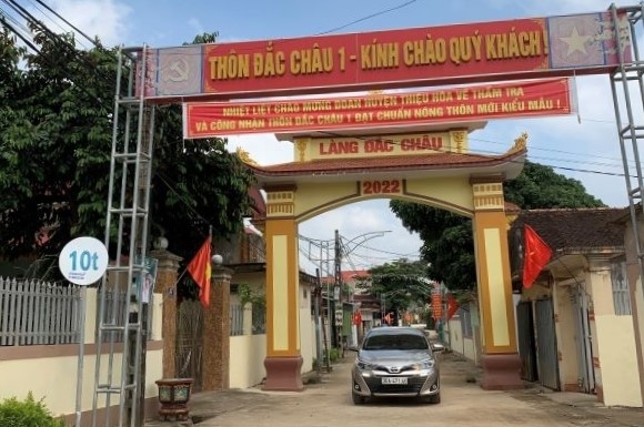 Đường làng, ngõ xóm ở thôn Đắc Châu 1