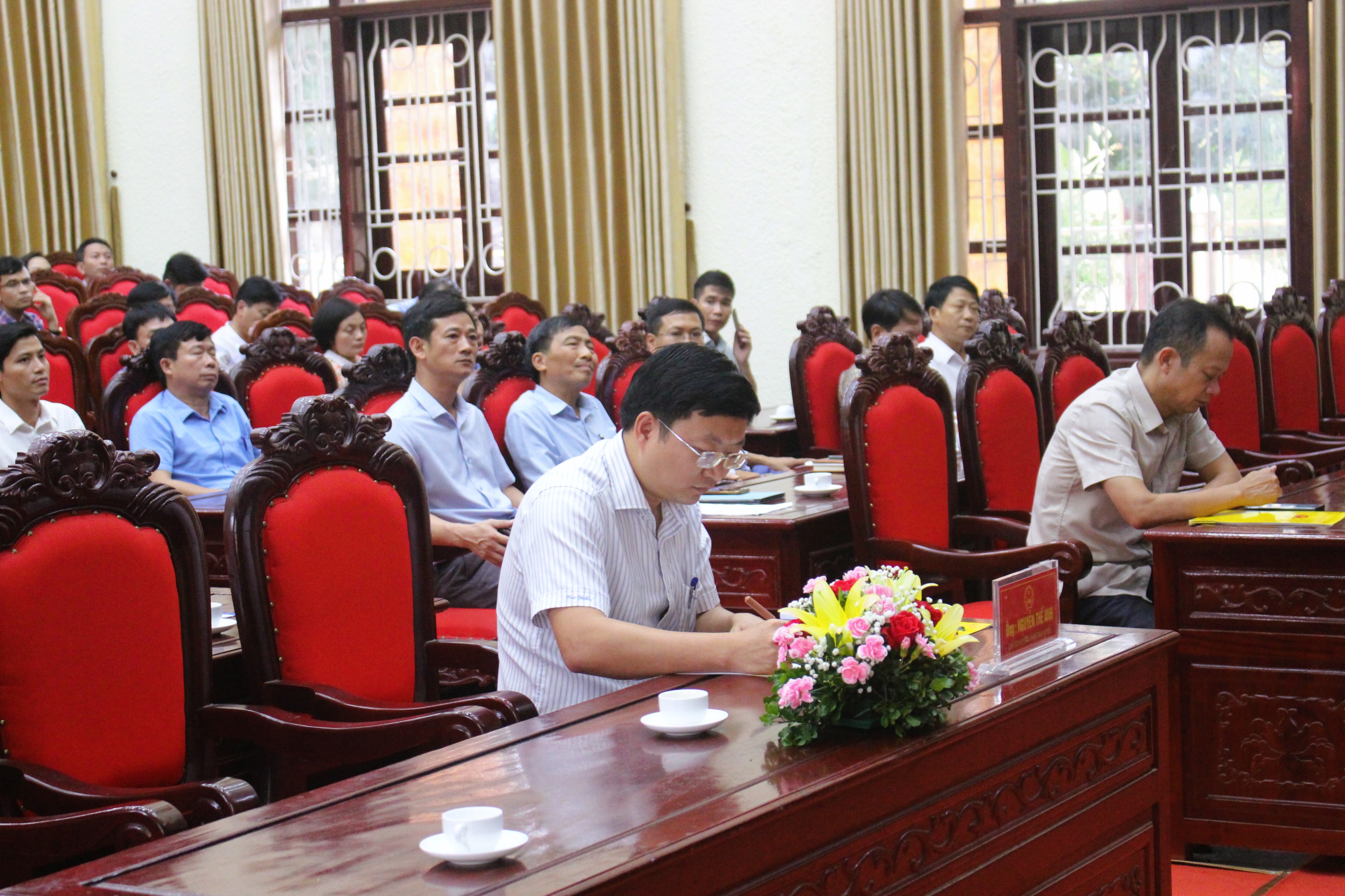Các đại biểu tham dự hội nghị