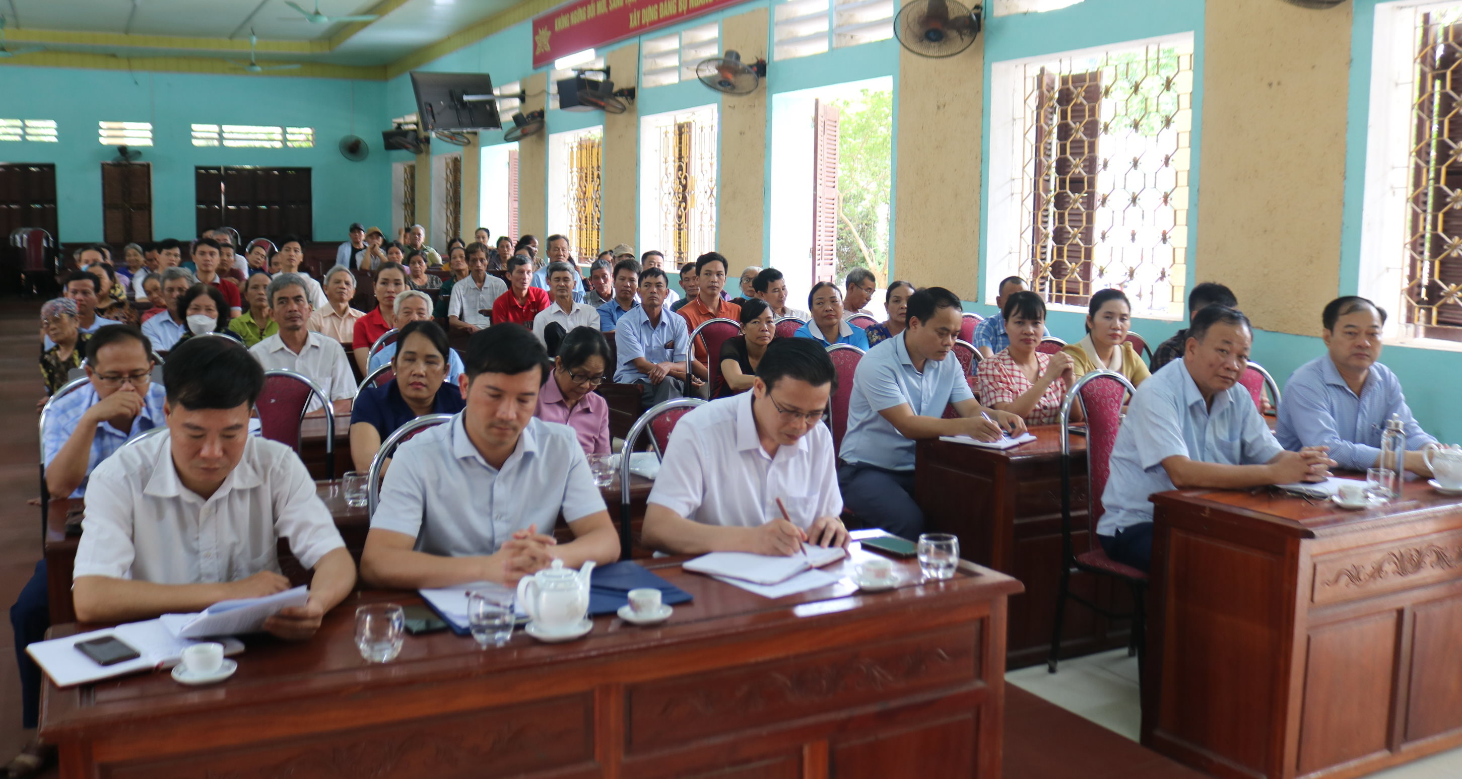 Toàn cảnh hội nghị