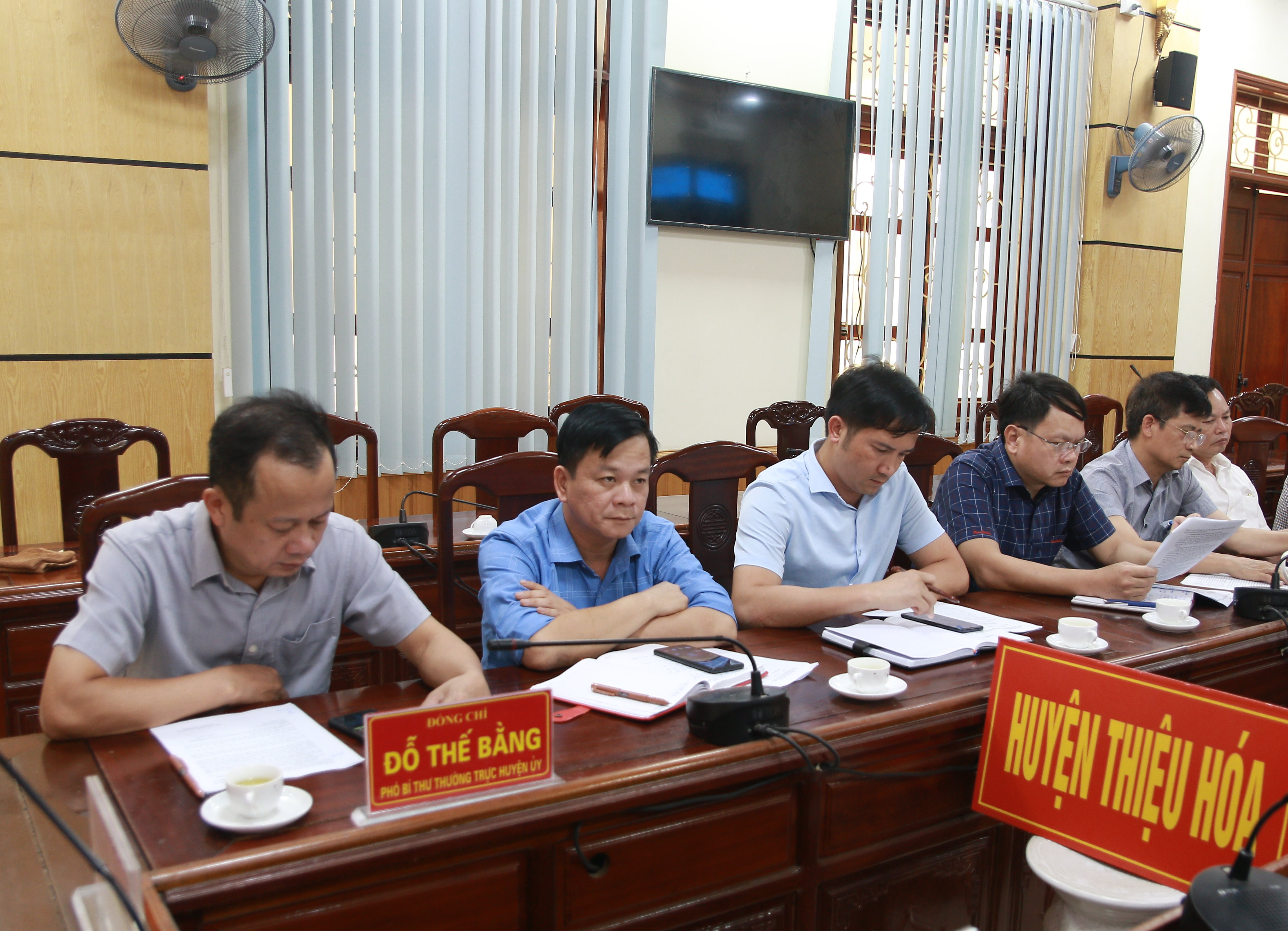 Các đại biểu dự hội nghị