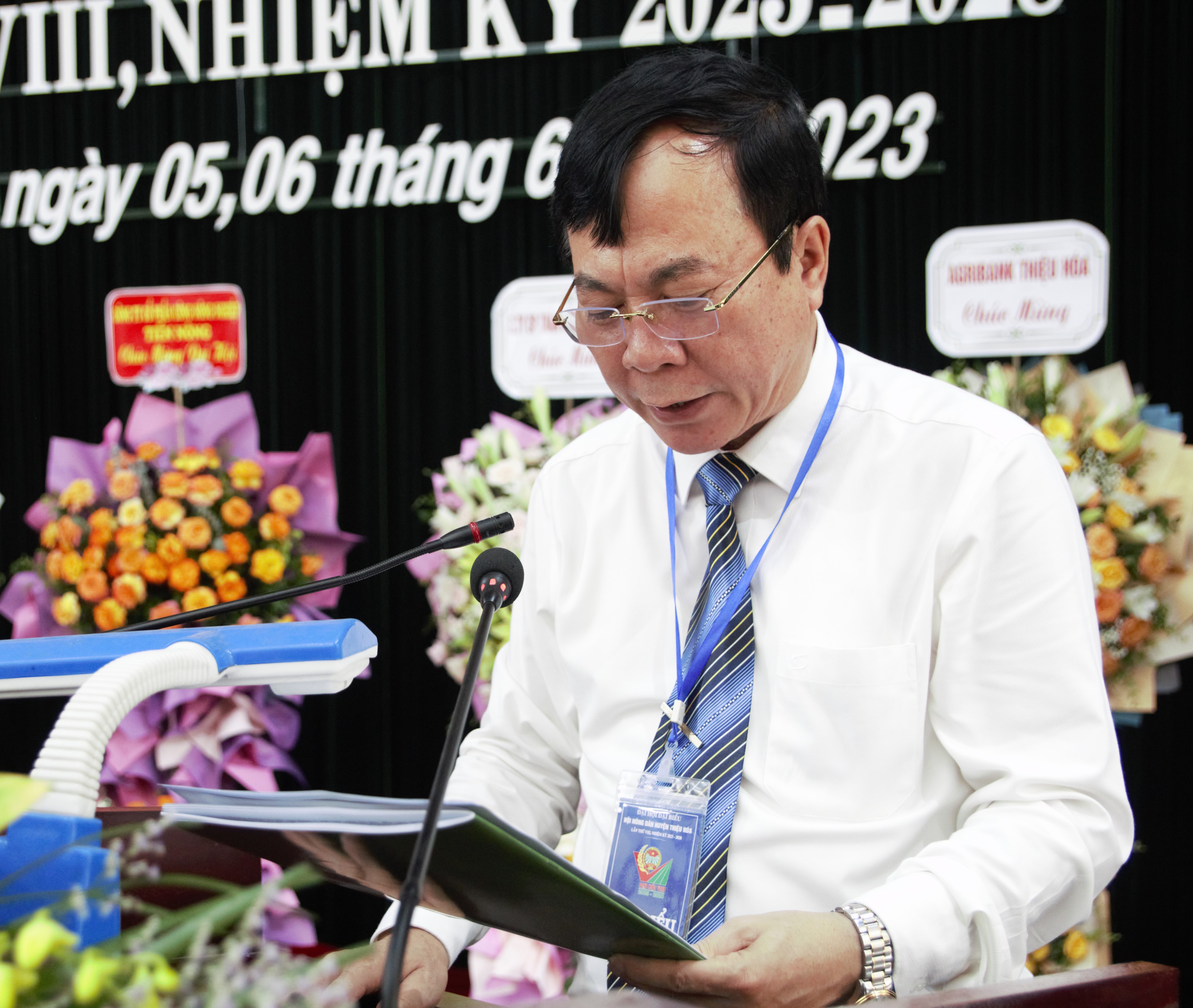 Đồng chí Nguyễn Hữu Đồng, Phó Chủ tịch Hội Nông dân tỉnh phát biểu chỉ đạo tại Đại hội