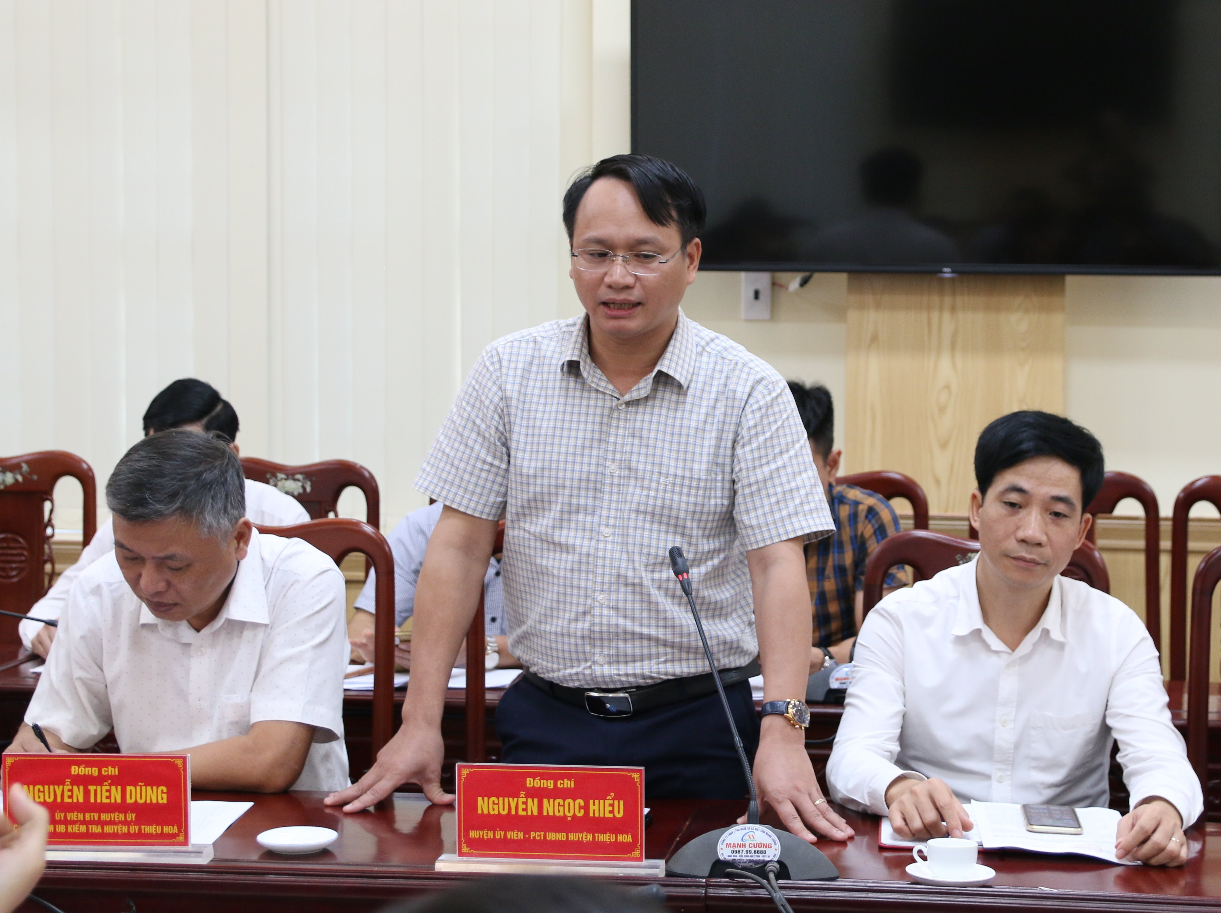 Phó Chủ tịch Nguyễn Ngọc Hiểu phát biểu tại hội nghị