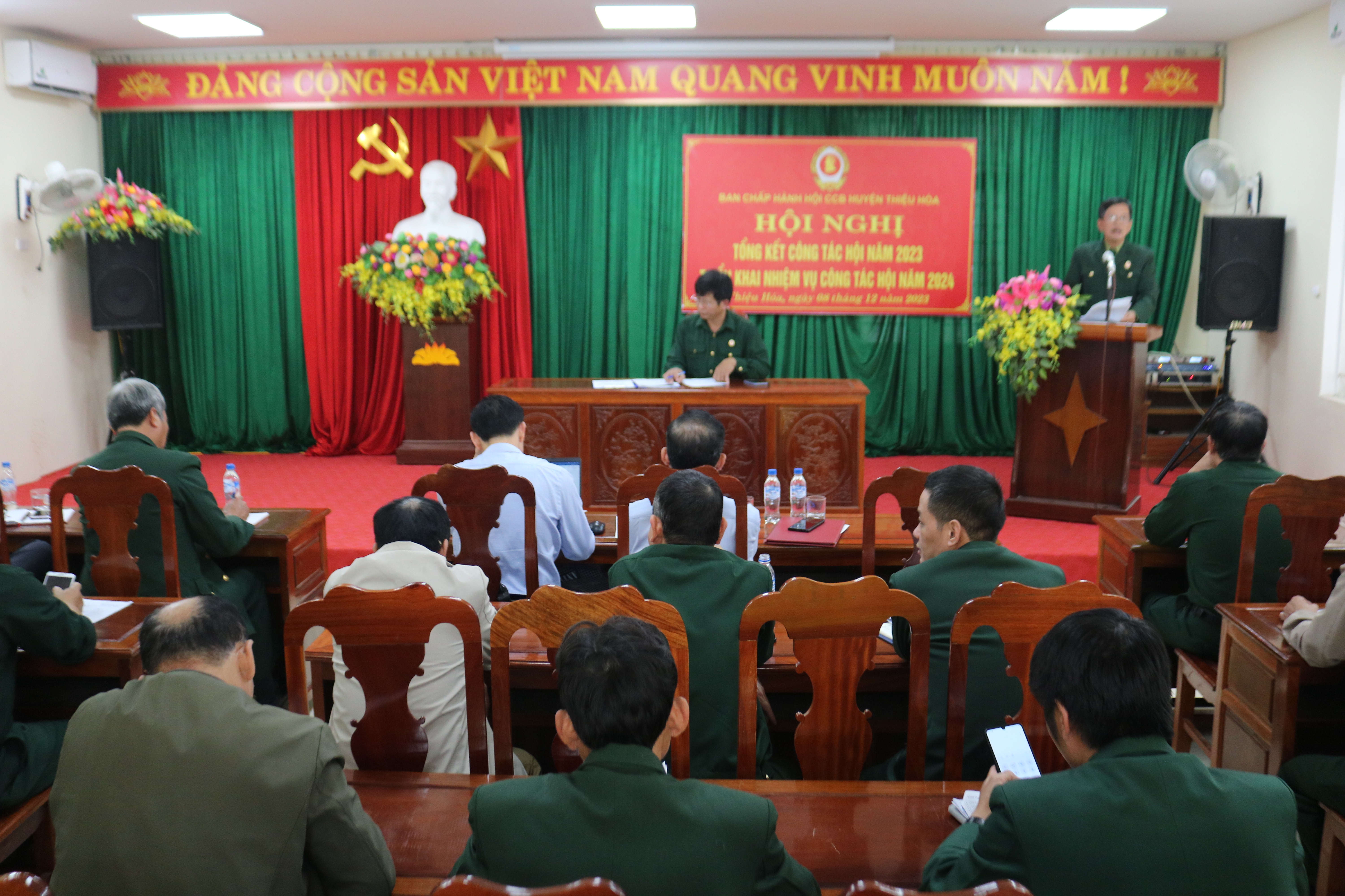 Toàn cảnh hội nghị tổng kết