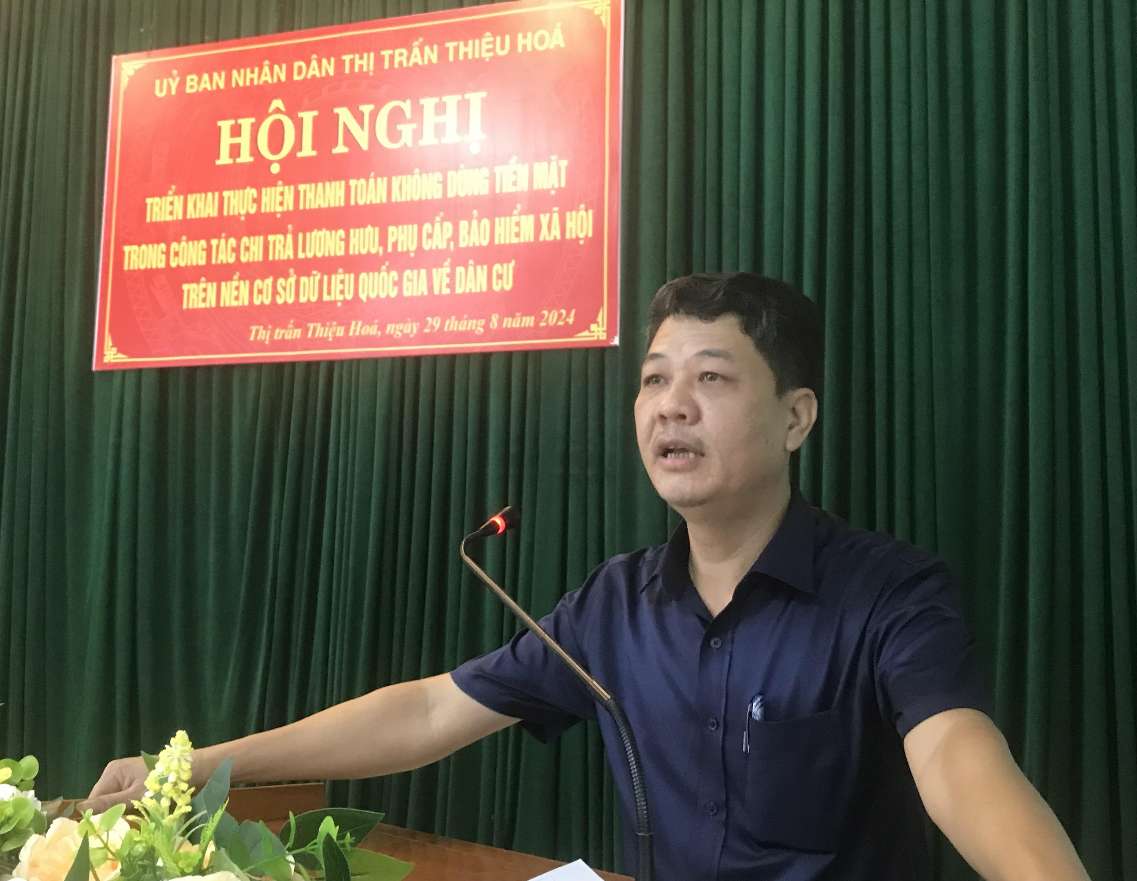 Đ/C Nguyễn Đăng Toàn, GĐ BHXH huyện nói về các tiện ích khi nhận lương hưu qua tài khoản