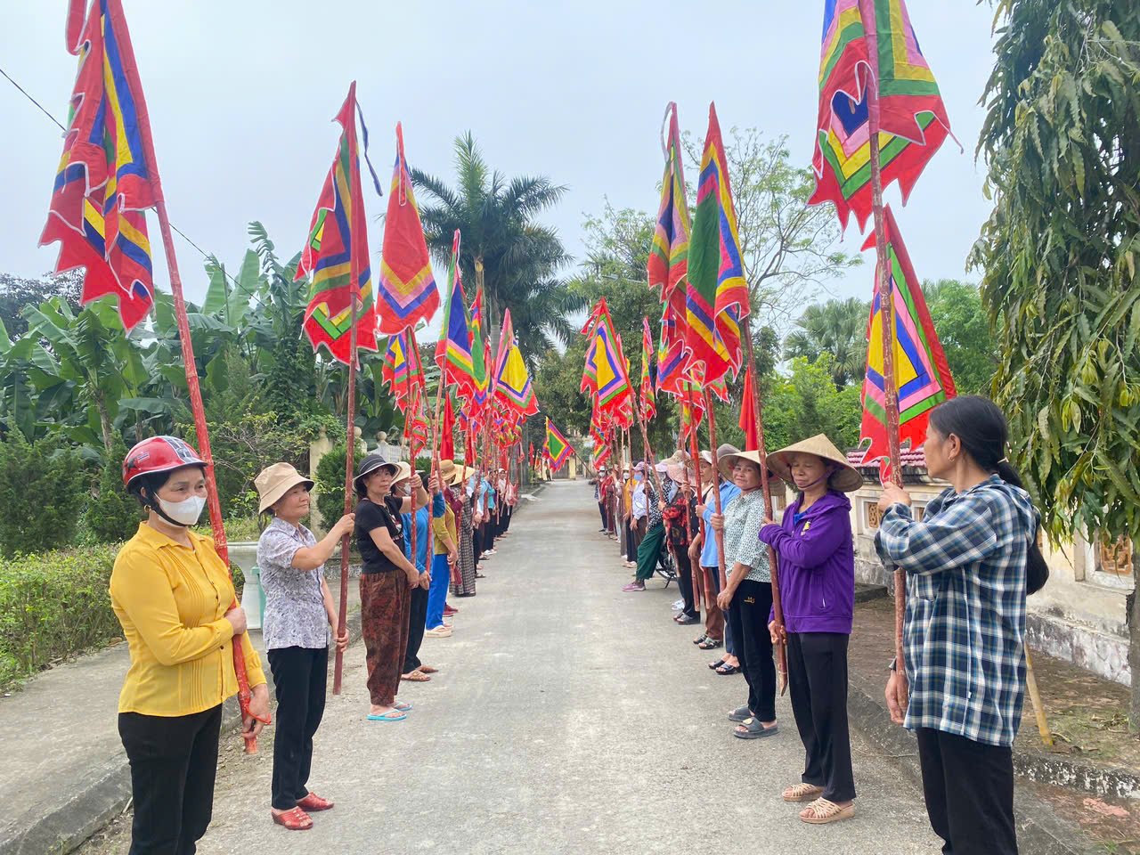 Các đội rước lễ đang luyện tập