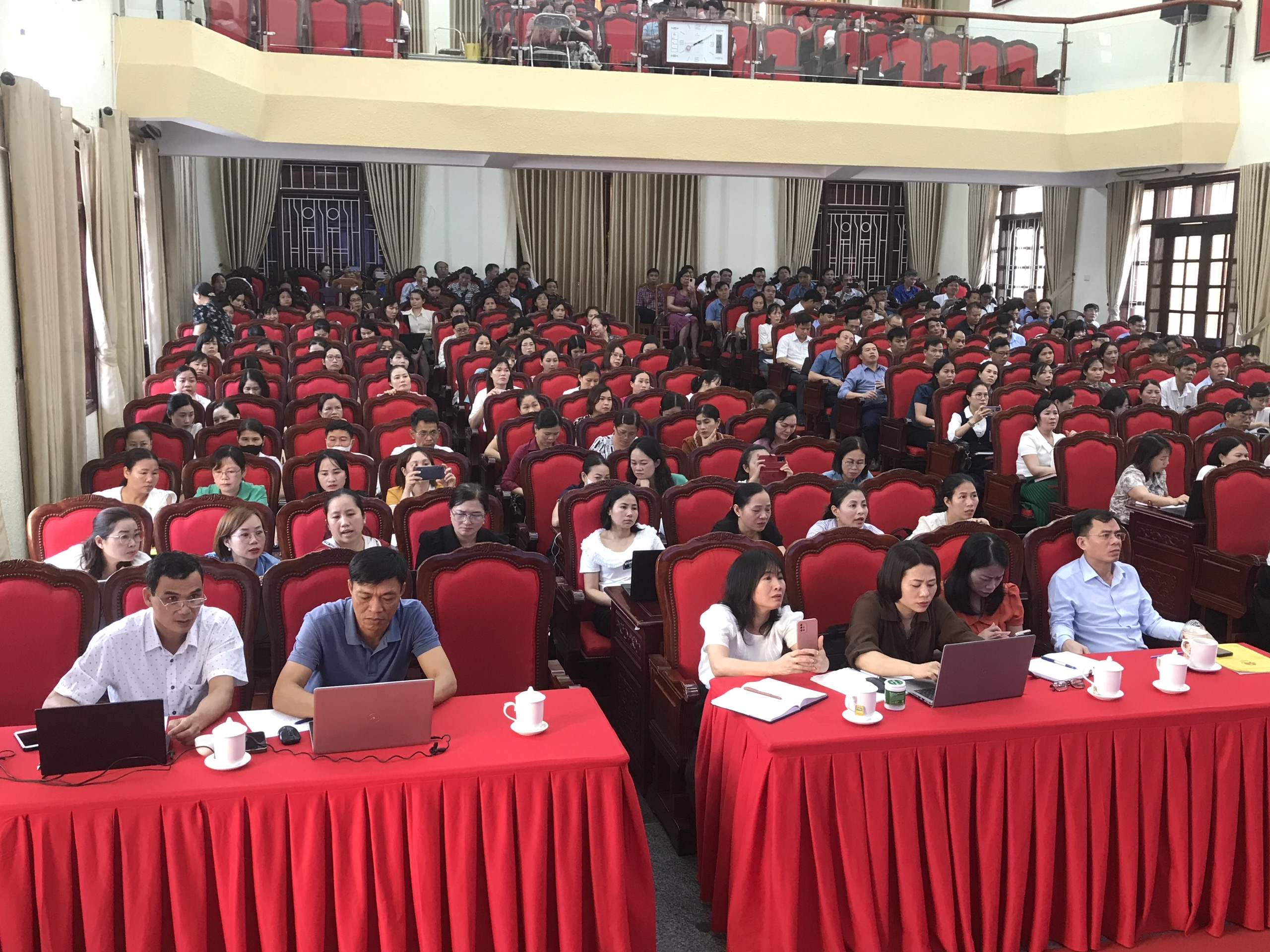 Các đại biểu tham dự hội nghị tập huấn