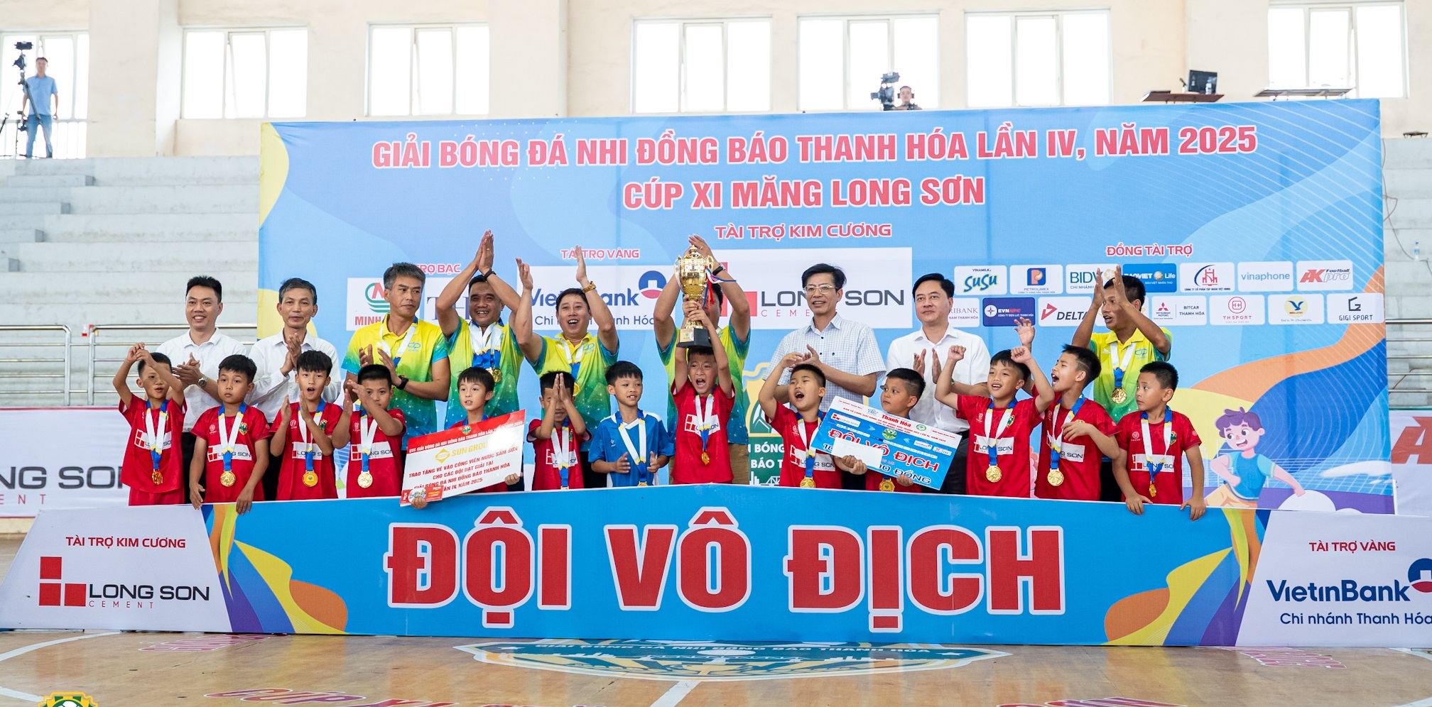 U8 Thiệu Hóa đã xuất sắc đánh bại Nghi Sơn để giành ngôi vô địch